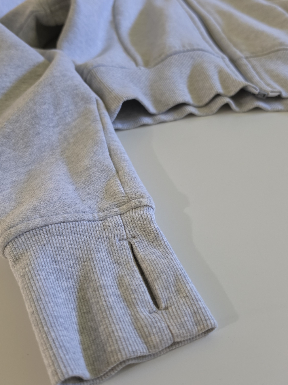 Lululemon Scuba Full-Zip Cropped Hoodie - Picture 14 of 16